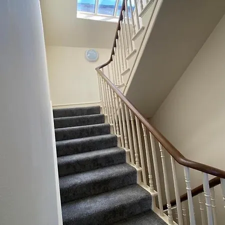Caldey View- A Beautiful Flat In The Heart Oftenby Exterior photo